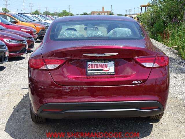 2017 Chrysler 200 LX 4dr Sedan